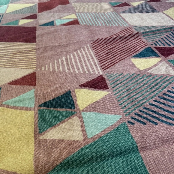 Ruggable Geometric Pattern 4x6 - Rug Only - Picture 2 of 5